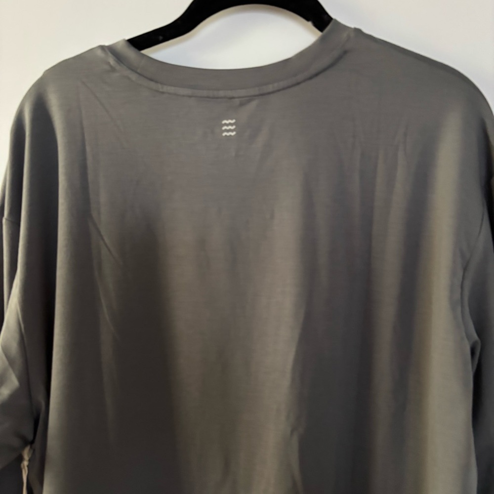FREE FLY Women's Elevate Long Sleeve Tee Size L in Smoke Gray NWT - Picture 4 of 12